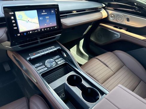 New 2026 Lincoln Nautilus Reserve image 25