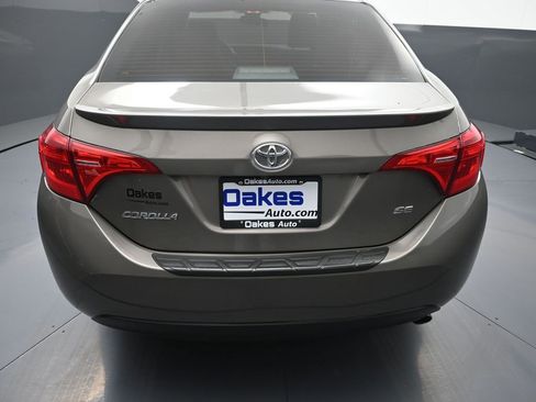 Used 2018 Toyota Corolla SE image 29