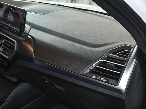 Used 2023 BMW X4 xDrive30i w/ M Sport Package AWD/4WD image 60