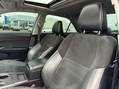 Used 2015 Toyota Camry XSE w/ Moonroof Package FWD image 16