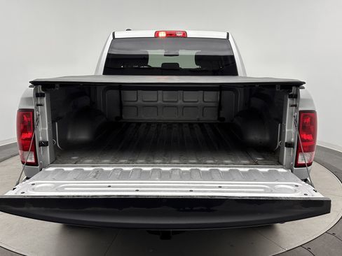 Used 2018 RAM 1500 Express image 23