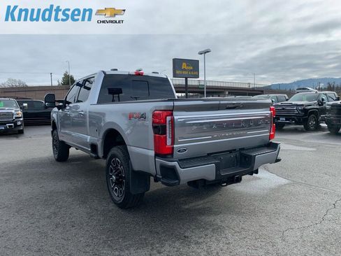 Used 2024 Ford F350 Platinum image 5