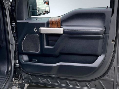Used 2019 Ford F150 Lariat w/ Max Trailer Tow Package AWD/4WD image 26