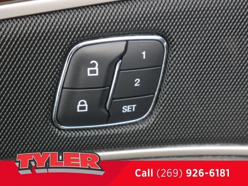Used 2017 Lincoln MKZ Reserve w/ Climate Package AWD/4WD image 22