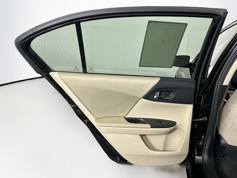 Used 2014 Honda Accord LX image 24