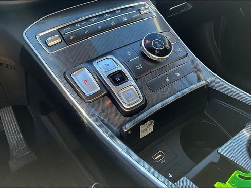 Used 2021 Hyundai Santa Fe SEL w/ Convenience Package image 20