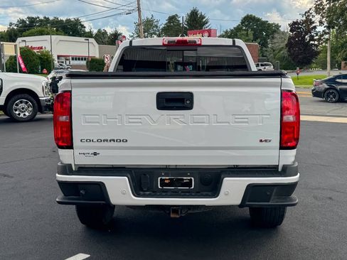 Used 2022 Chevrolet Colorado Z71 AWD/4WD image 5