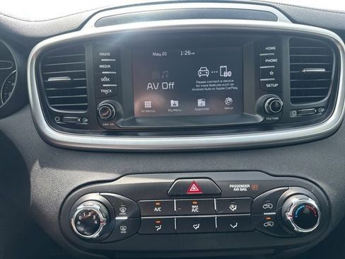 Used 2019 Kia Sorento AWD image 22