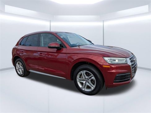 Used 2018 Audi Q5 2.0T Premium w/ Convenience Package image 2