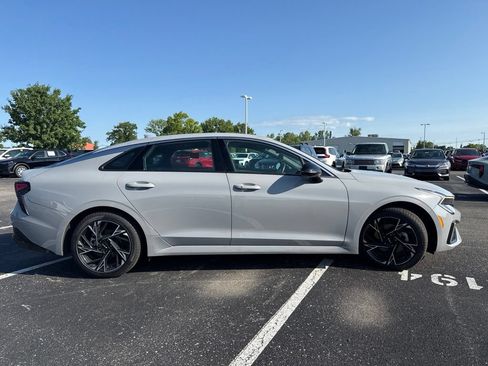 Used 2025 Kia K5 GT-Line AWD/4WD image 11