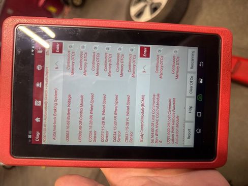 Used 2015 Ford Escape Titanium image 22