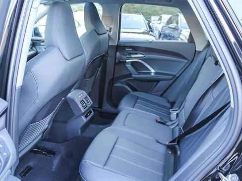 New 2025 Audi Q5 Premium Plus image 17