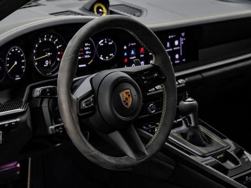 Used 2022 Porsche 911 GT3 image 44