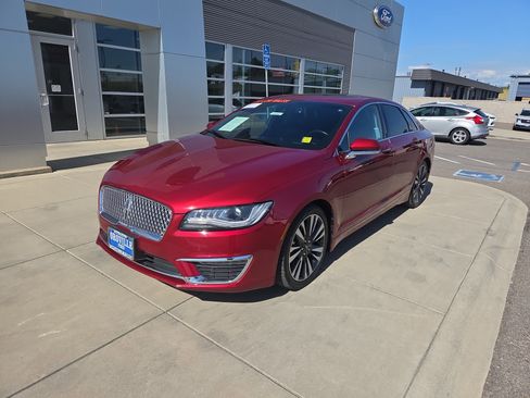 Used 2019 Lincoln MKZ Reserve image 1