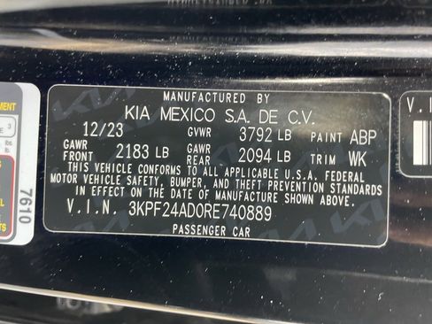 Certified 2024 Kia Forte LXS w/ LXS Technology Package image 32