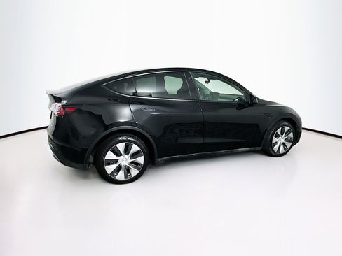 Used 2023 Tesla Model Y Long Range image 10