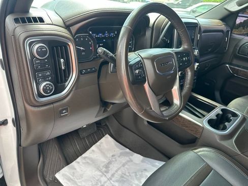 Used 2021 GMC Sierra 1500 Denali w/ Denali Ultimate Package AWD/4WD image 16