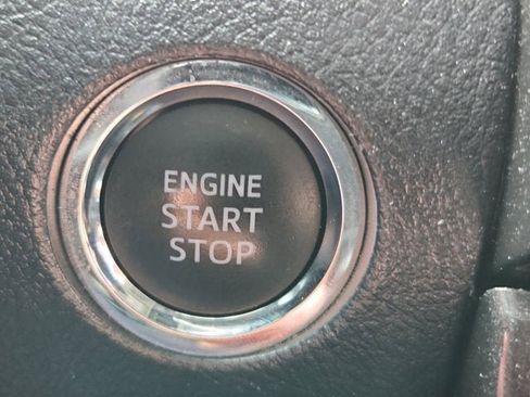 Used 2020 Toyota 4Runner Venture w/ Moonroof Package image 25