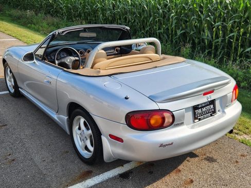 Used 1999 MAZDA MX-5 Miata image 3