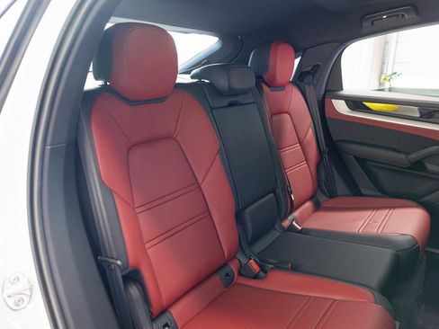 New 2024 Porsche Cayenne Coupe image 39