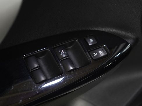 Used 2023 Mitsubishi Eclipse Cross LE AWD/4WD image 22