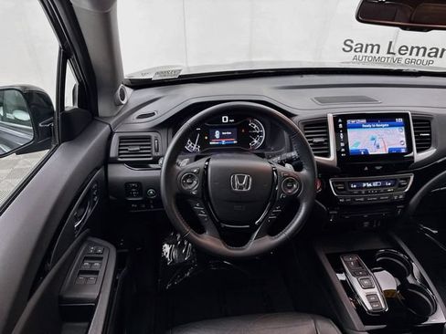 Used 2018 Honda Pilot Touring image 25