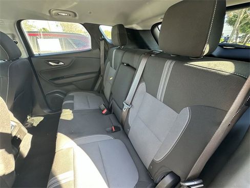 Used 2025 Chevrolet Blazer LT image 27