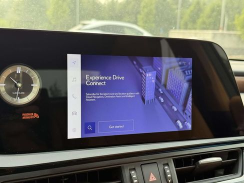 Used 2025 Lexus ES 350 w/ Premium Package FWD image 11