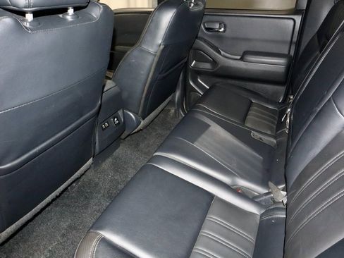 Used 2022 Nissan Frontier PRO-4X w/ Pro-4X Premium Package image 21