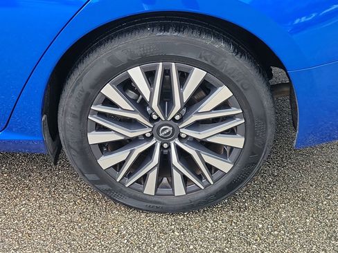 Used 2025 Nissan Altima 2.5 SV FWD image 5