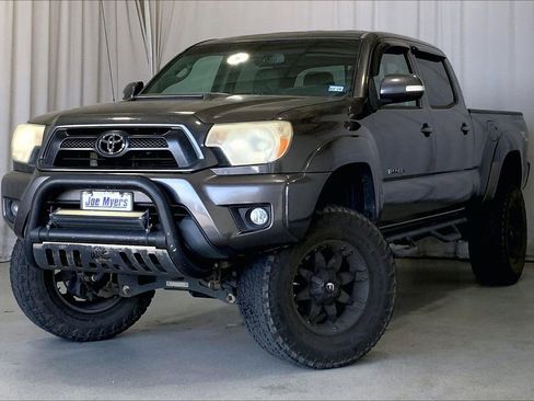 Used 2012 Toyota Tacoma Base w/ TRD Sport Pkg image 2