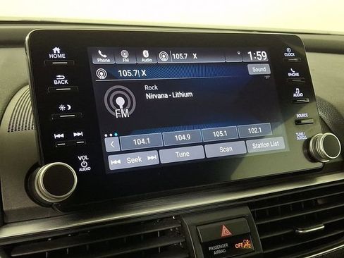 Used 2019 Honda Accord Sport image 3