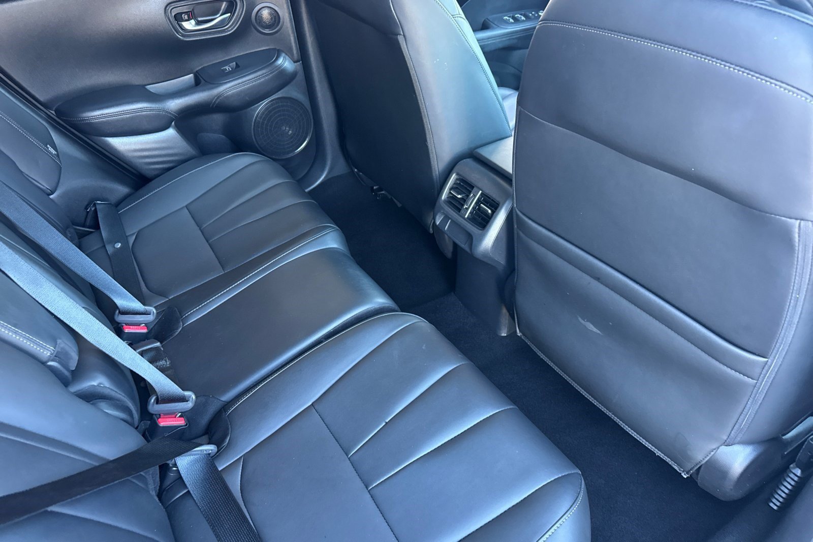 Used 2025 Acura ADX AWD image 31