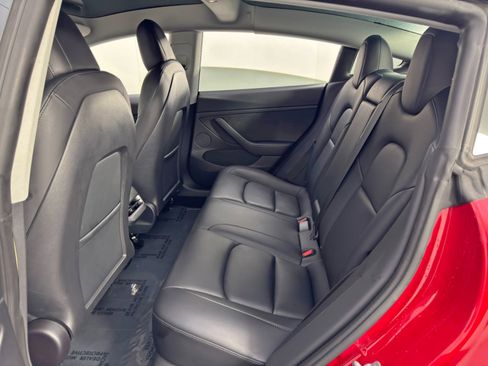 Used 2022 Tesla Model 3 Performance image 41