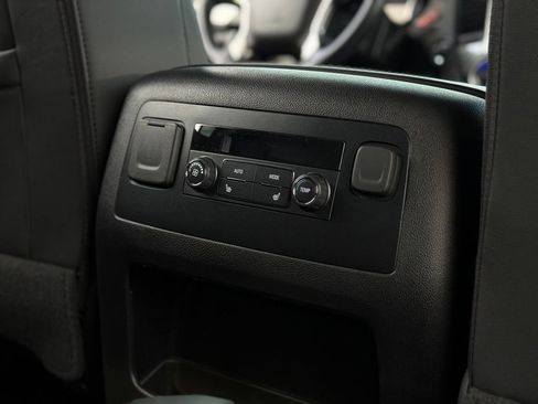 Used 2019 Chevrolet Tahoe LT w/ Luxury Package AWD/4WD image 20