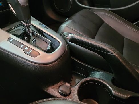 Used 2016 Chevrolet Cruze LT image 28