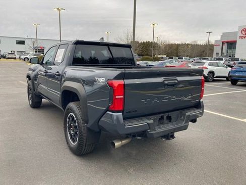Certified 2024 Toyota Tacoma TRD Off-Road AWD/4WD image 3