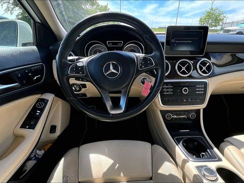 Used 2016 Mercedes-Benz GLA 250 image 7