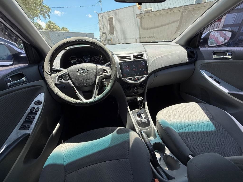 Used 2012 Hyundai Accent GLS w/ Premium Pkg 3 FWD image 8