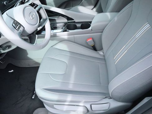 New 2026 Hyundai Elantra SEL Sport image 17