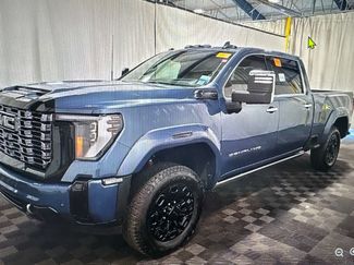 Used 2025 GMC Sierra 2500 Denali Ultimate AWD/4WD video 1