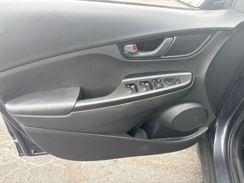 Used 2020 Hyundai Kona SE FWD image 12