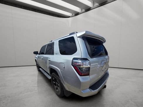 Used 2021 Toyota 4Runner SR5 AWD/4WD image 6