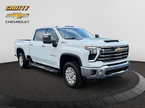 Used 2024 Chevrolet Silverado 2500 LTZ w/ LTZ Convenience Package AWD/4WD image 7