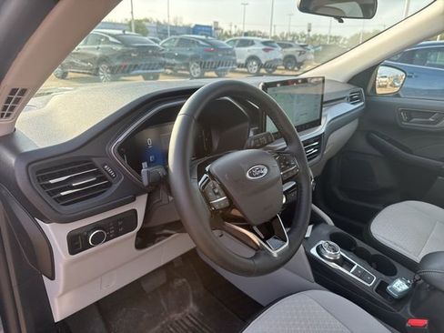 Used 2025 Ford Escape Active w/ Tech Pack #1 image 12