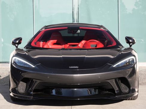 Used 2023 McLaren GT image 2