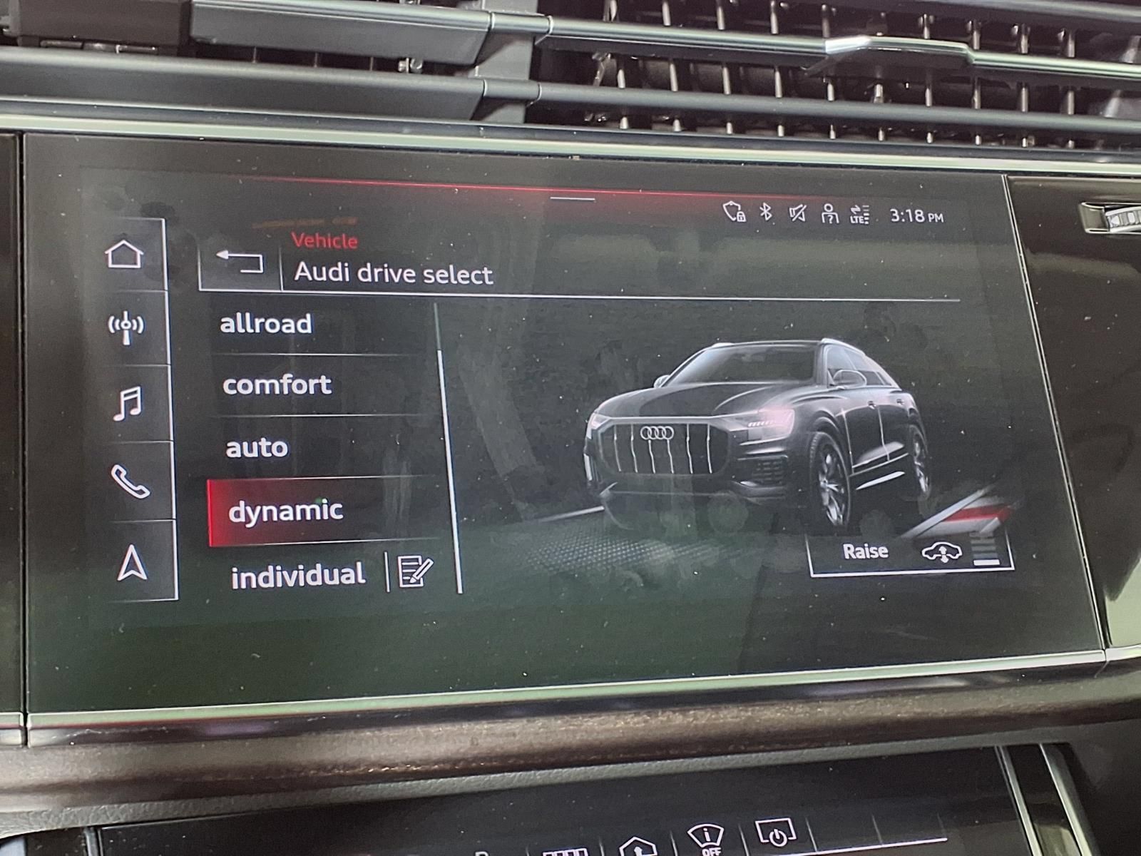 Used 2023 Audi Q8 Prestige AWD/4WD image 27