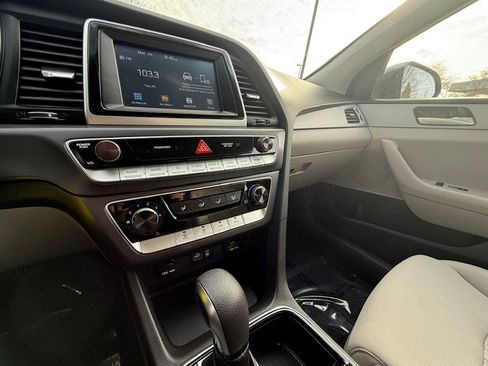 Used 2018 Hyundai Sonata SE image 20
