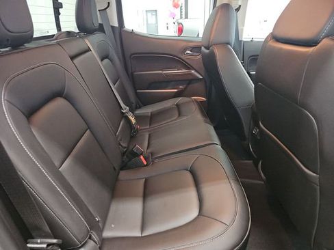 Used 2021 Chevrolet Colorado LT w/ LT Convenience Package AWD/4WD image 30