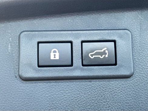 Used 2024 Subaru Outback Premium AWD/4WD image 33